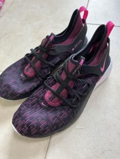 NIKE ナイキ　ランニングシューズ　24 実際25のサムネイル