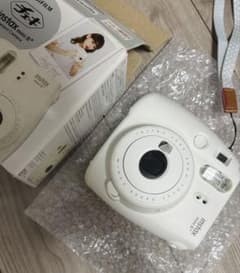 FUJIFILM instax mini 8+ ホワイト チェキ 本体のサムネイル