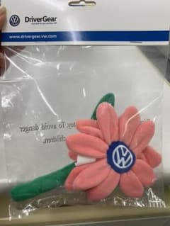 お値下げしました！フォルクスワーゲンプラッシュデイジーフラワーのサムネイル
