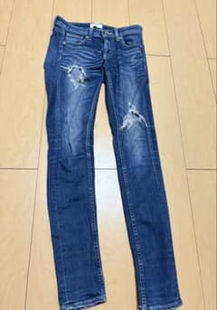 GYDA ダメージ加工 スキニーデニム インディゴブルー 値下げしました‼️のサムネイル