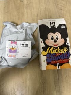 【国内正規品】デイジー　popmartポップマート Mickey Familyのサムネイル