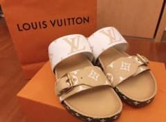 LOUIS VUITTON ロゴスライドサンダル - メルカリ