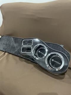 値下げ❗️美品 VERONA フロントテーブル ドリンクホルダー 中古品 内装品のサムネイル