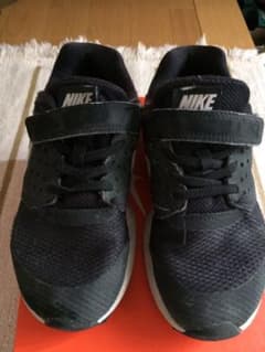 NIKE スニーカーのサムネイル