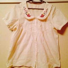sango 刺繍半袖ブラウスのサムネイル