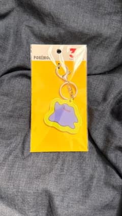 ポケモン メタモン アクリルキーホルダー 3COINSのサムネイル