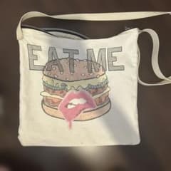 Andgraphics EAT ME ハンバーガー ショルダーバッグのサムネイル