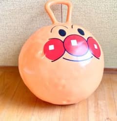 【最終値下げ】アンパンマン　遊んで体幹トレーニング！ポップンボールのサムネイル