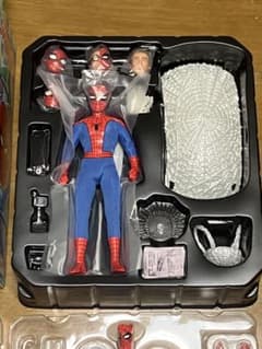 MEZCO アメイジングスパイダーマンのサムネイル