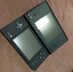 ニンテンドーDS（ブラック）のサムネイル