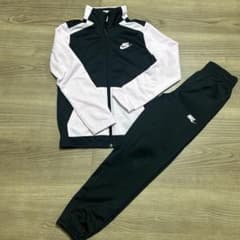 Nike ジャージ上下セット アイボリー/ブラック NIKE ジャージ 上下セット ブラック ホワイト Sサイズ - メルカリ