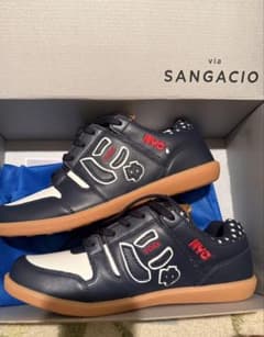 via SANGACIO にゅ〜ず スニーカーのサムネイル