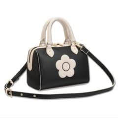 新品級 ꕤ MARY QUANT デイジークラシカル ミニボストン 2WAY - メルカリ