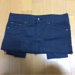 ミニスカートのサムネイル