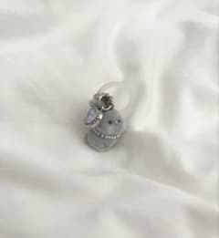 ふわふわうさぎのめじるしチャームのサムネイル