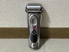 BRAUN【シリーズ9 充電式シェーバー】中古 - メルカリ