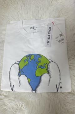 ユニクロ×カウズ　Tシャツ　Mホワイト ３枚のサムネイル