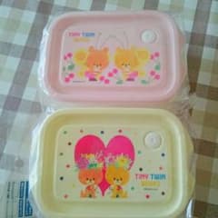 riko 様専用　新品☆未開封　くまのがっこう　シールボックス　お弁当箱のサムネイル
