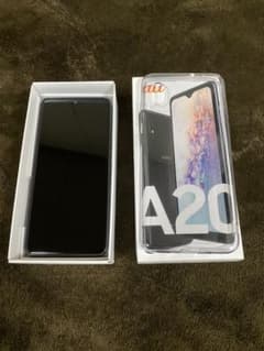 Galaxy A20 ブラック 32 GB auのサムネイル
