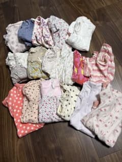 ベビー服17点まとめ売り 女の子　60〜80のサムネイル