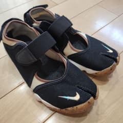 MUMUMU様専用 NIKE　エアリフト　25cmのサムネイル