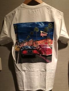 日本未発売 IN N OUT BURGER Tシャツ インエヌアウト ラスト1点のサムネイル