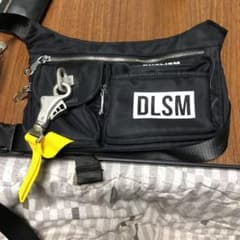 DLSM ウエストポーチ ボディバッグのサムネイル