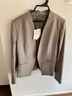 ◇新品◇Theory luxe ノーカラージャケットのみ ベージュ - メルカリ
