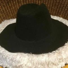 美品☆トレンド つば広ハットのサムネイル