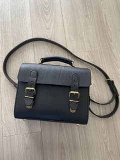 TERRYZ ブラック レザー ショルダーバッグのサムネイル