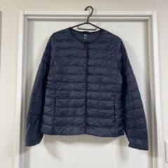 【美品】UNIQLO ウルトラライトダウン ジャケット ノーカラー ネイビー Lのサムネイル