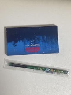 M·A·C Stranger Things 아이섀도우 팔레트+브러시