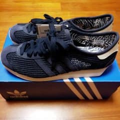 新品 adidas アディダス スニーカーのサムネイル