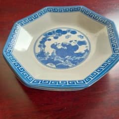 青と白の八角形皿 2枚セット - メルカリ