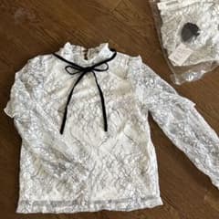 グレイル　レースリボンブラウス✨未開封‼️間違えて二枚購入してしまいました。のサムネイル