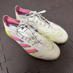 adidas Predator サッカースパイク ホワイト ピンクのサムネイル