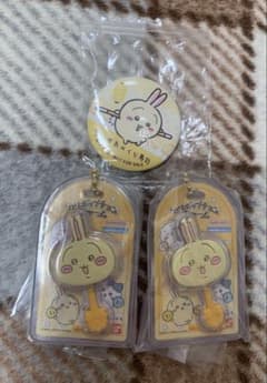 ちいかわ うさぎ ロリポップチョコチャーム 缶バッジ セットのサムネイル