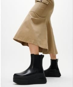 fitflop スタックレザーチェルシーブーツ　値下げしました！のサムネイル