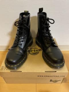 ドクターマーチン Dr.Martens 8ホールのサムネイル