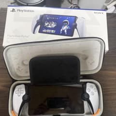 PlayStation Portal リモートプレーヤー 本体　ケース付きのサムネイル