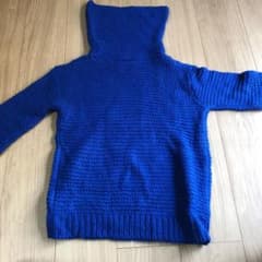 ZARA　ニット首付きのサムネイル