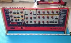 【自作スタンド付き】Clavia Nord Rack 2 　シンセサイザー 自作スタンド付き】Clavia Nord Rack 2 シンセサイザー - メルカリ