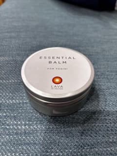 【新品・未使用】LAVA エッセンシャルバーム 65g ボディーマッサージ用のサムネイル