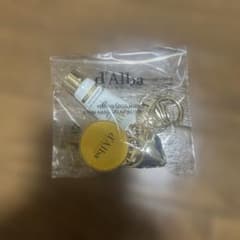 d'Alba ミニハンドクリーム＆ロゴミラー キーリングセットのサムネイル