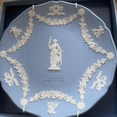 WEDGWOOD ウェッジウッド 1998年 イヤープレートのサムネイル