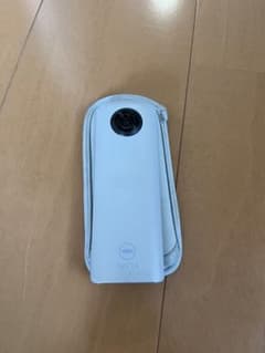 THETA シータ　中古品　本体のみのサムネイル