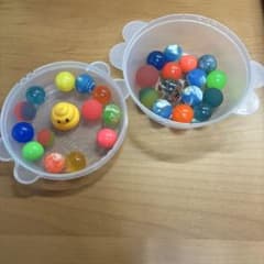 スーパーボール　28個+うんち型スクイーズ黄色のサムネイル