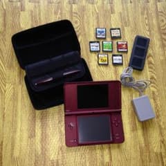 再値下げ！Nintendo DSi LL 充電器、ケース、カセット7つセットのサムネイル