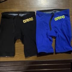 arena メンズ カーボン　競泳水着 2点セットのサムネイル