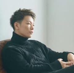 【値下げタイムセール】佐藤健さんオリジナルブランド『A』　ニット　タートルネックのサムネイル
